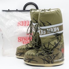 MOON BOOT Icon X Stranger Things Vines Boot 10-11.5 Women  / 9-10.5 Men / 42-44