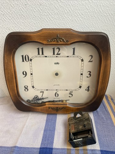 Ancienne horloge murale odo - horloge,