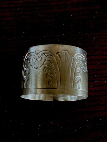 Rond serviette ancien en - de,