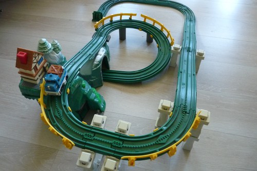 Fisher price geotrax mile high - mile,
