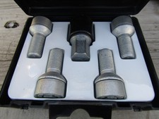 GENUINE MERCEDES A, B, C, CLA  CLASS Locking Wheel Nuts & Key Set  B66470155