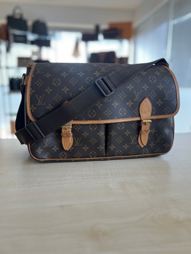 Louis vuitton gibecière - louis,