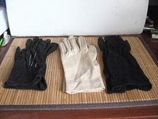 lot 3 anciennes paires de gants (2 noires, 1 beige) BE quelques traces usage