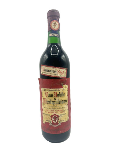 Vin rouge nobile - vin, di