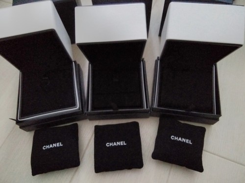 Chanel bague collier boucles - chanel,