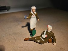 infirmière et blessé -