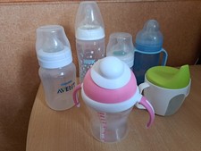 Lot de biberons et tasses pour