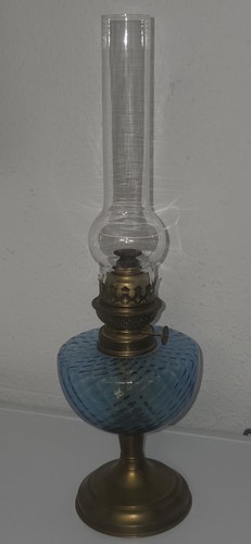 Ancienne lampe pétrole - ancienne,