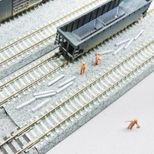 32 traverses de chemin de fer à l'échelle 1/150, fabriquées à la main