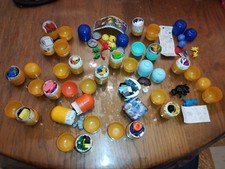 Lot de 20 figurines figures