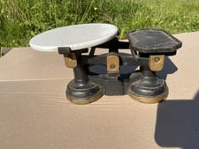 Ancienne Balance en Fonte