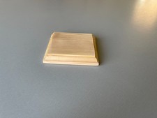 socle en bois brut dim : 10,2
