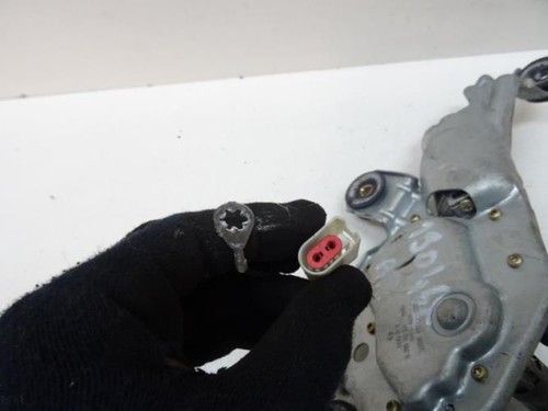 Moteur essuie glace arriere