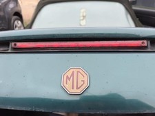 Feu arriere stop central MG