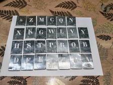 26 ANCIENNES LETTRES POCHOIR