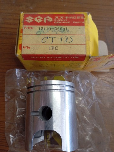 Piston cote standard - nu,