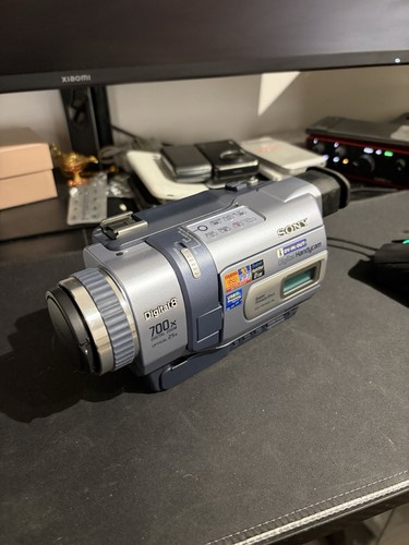 Sony digital8 handycam - digital8,