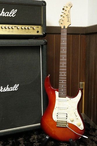 Guitare électrique yamaha - yamaha, de