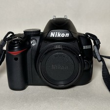 NIKON D3000 10.2MP DSLR Camera