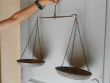 Ancienne Balance de marché à