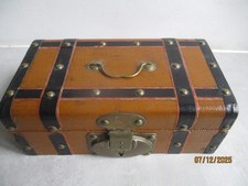 POUPEE ANCIENNE  PETITE MALLE