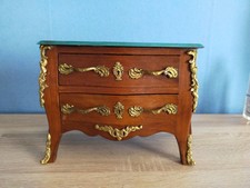 Commode Ancienne pour poupée.