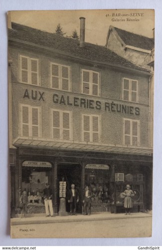 Bar sur seine aux galeries - seine,