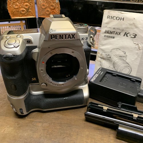 Boîtier reflex numérique