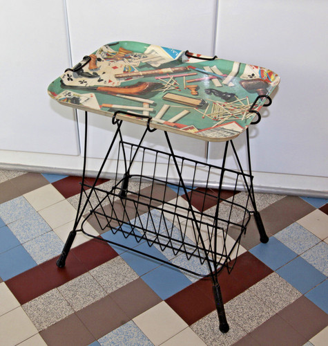 Table basse porte-revue
