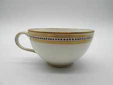 RAVISSANTE TASSE BLANCHE PERLE