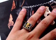 BAGUE CHEVALIERE HOMME ACIER MASSIF ET OR TETE DE MORT BIKER CROIX DES TEMPLIERS