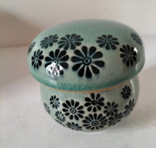 tasse à thé avec filtre amovible et couvercle en céramique craquelée