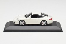 403066431 Porsche 911 997 Carrera 4S Carrara White Minichamps 1/43