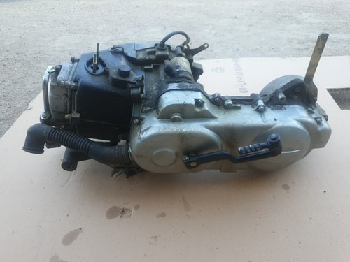 Moteur complet prêt - a, Être