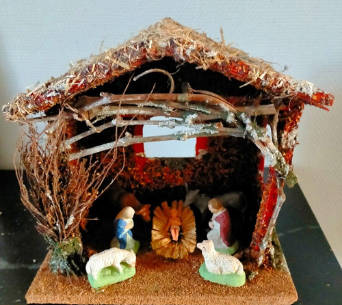 Ancienne creche garnie - ancienne,