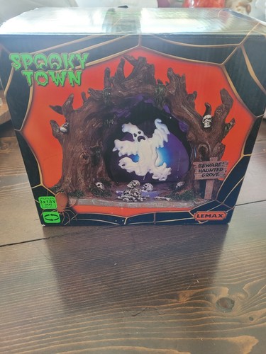 Lemax spooky town halloween - town,