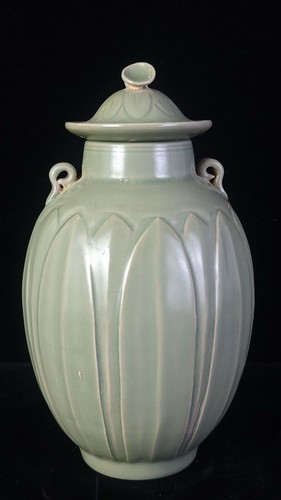 Chinois yue four - yue,