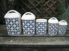 5 Ancien pot à épices