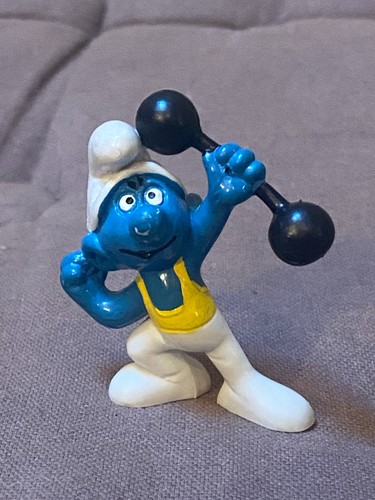 Figurine schtroumpf costaud