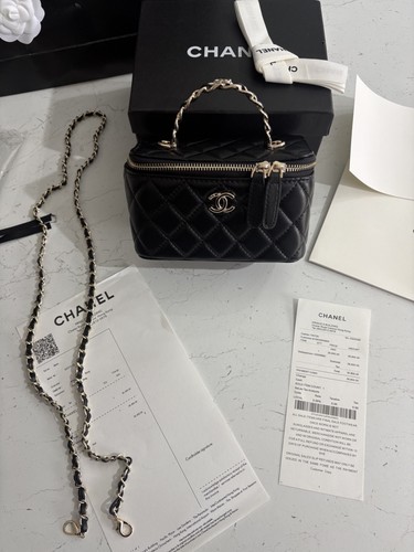 Chanel small vanity case black - vanity,