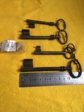 Vendu À L’Unité ,￼￼ 4