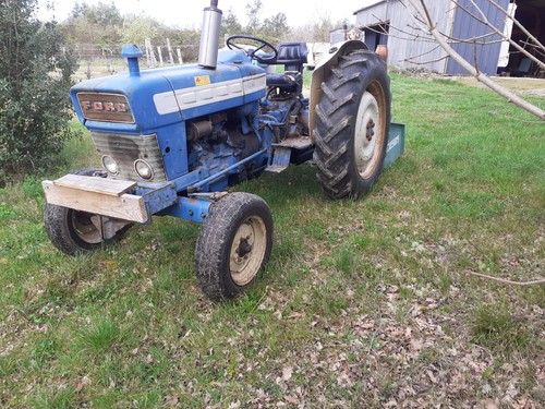 Tracteur agricole ancien - tracteur,