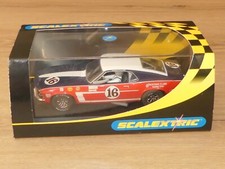 Scalextric  1/32  Slot Car  Ford boss 302 Mustang  NEUVE C2436