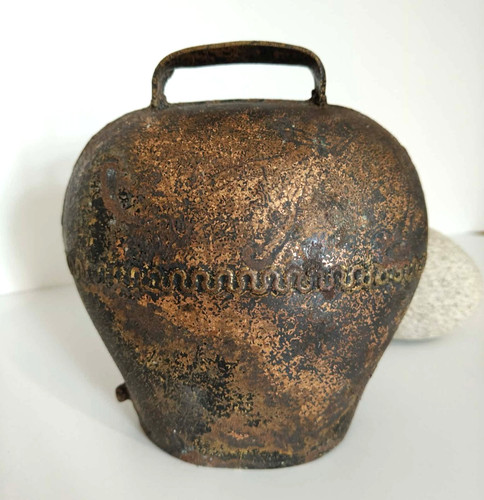 Ancienne cloche vache - de,