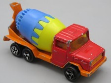 Camion Magirus béton toupie -