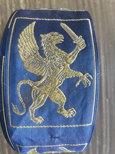350 écusson griffon épée - 350,