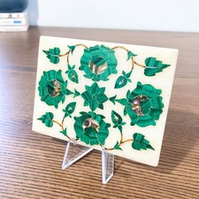 Plaque en marbre incrustée