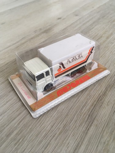 Ancien camion saviem container - ancien,