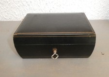 ANCIENNE BOITE COFFRET A