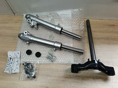 Une fourche complete neuve - une,